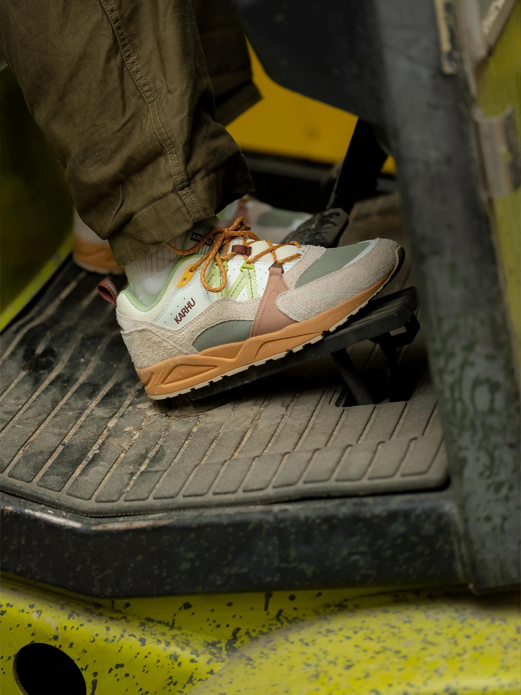 FUSION 2.0 "MÖLKKY" PACK - TURTLEDOVE / SHADOW LIME - Image 12