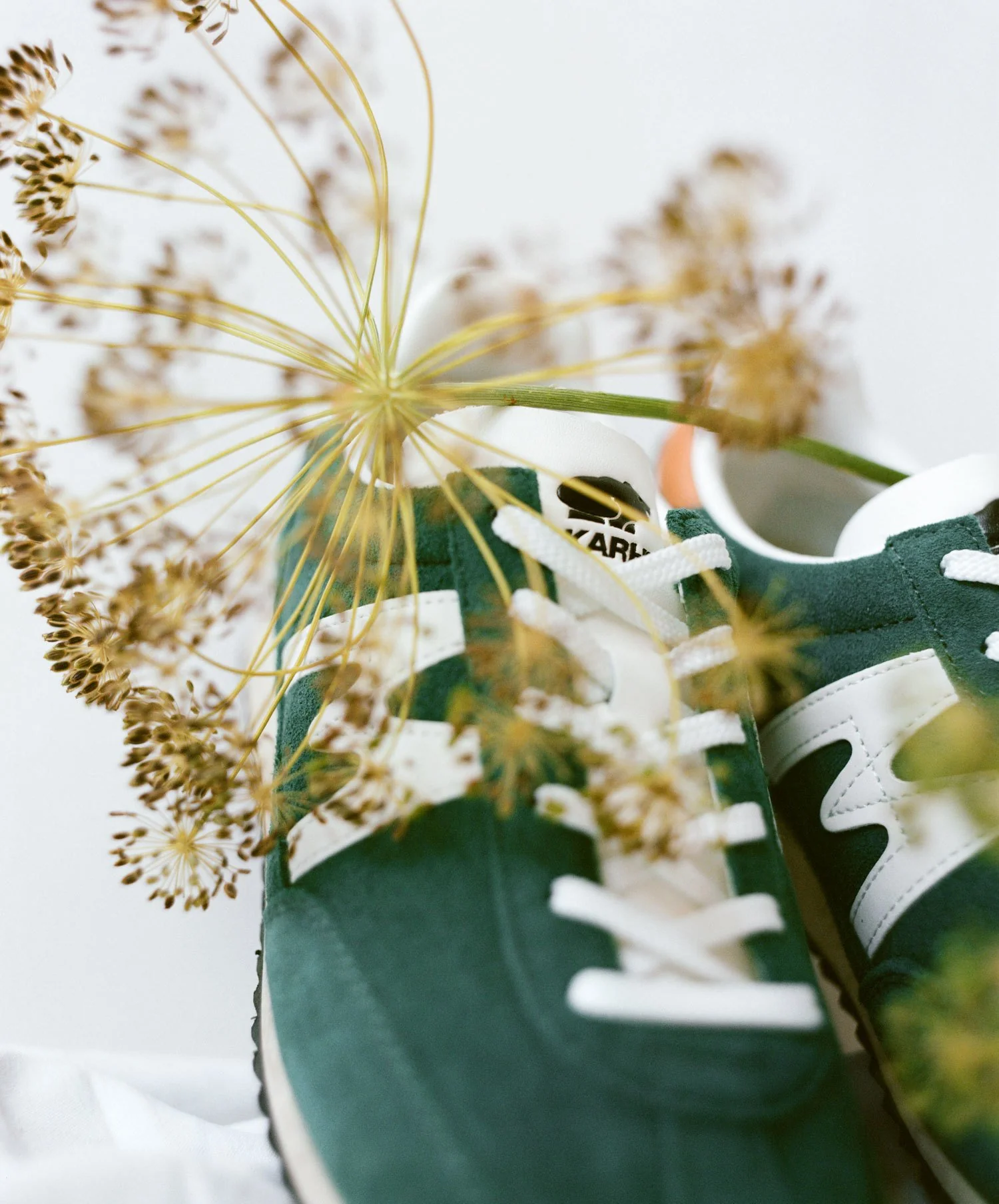 MESTARI 76 - POSY GREEN / WHITE - Image 10